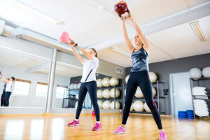 kettlebell 2 girls